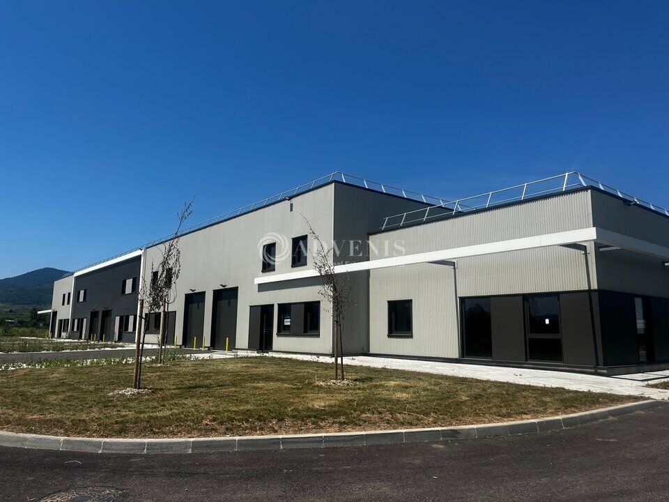 Vente local d''activites 3000 m² divisibles à partir de 100 m²