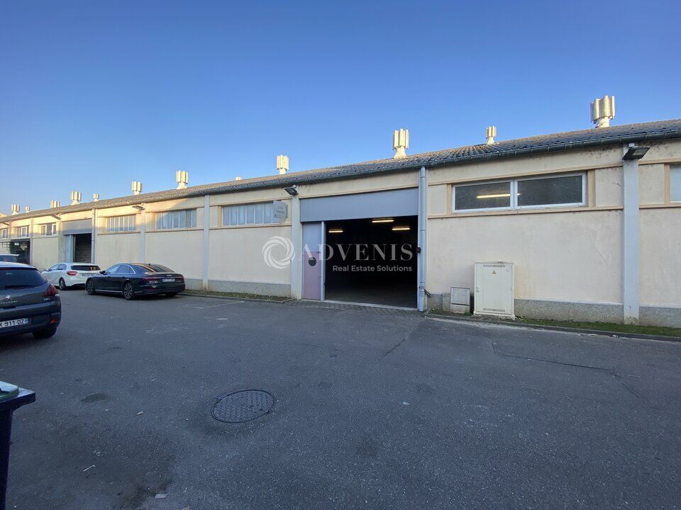 Location local d''activites 654 m² non divisibles