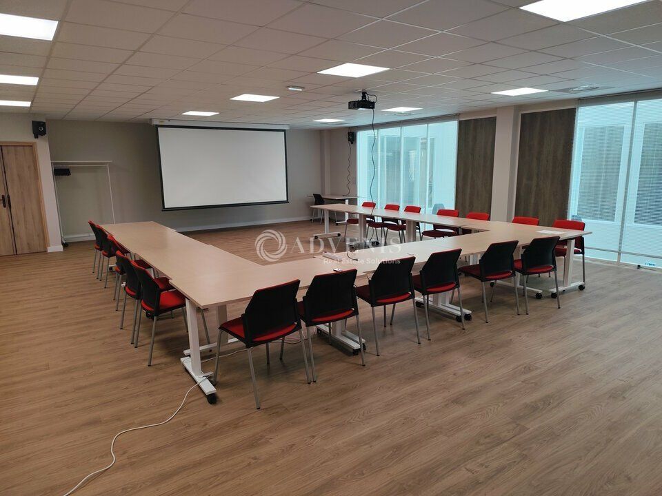 Location bureaux 580 m² non divisibles
