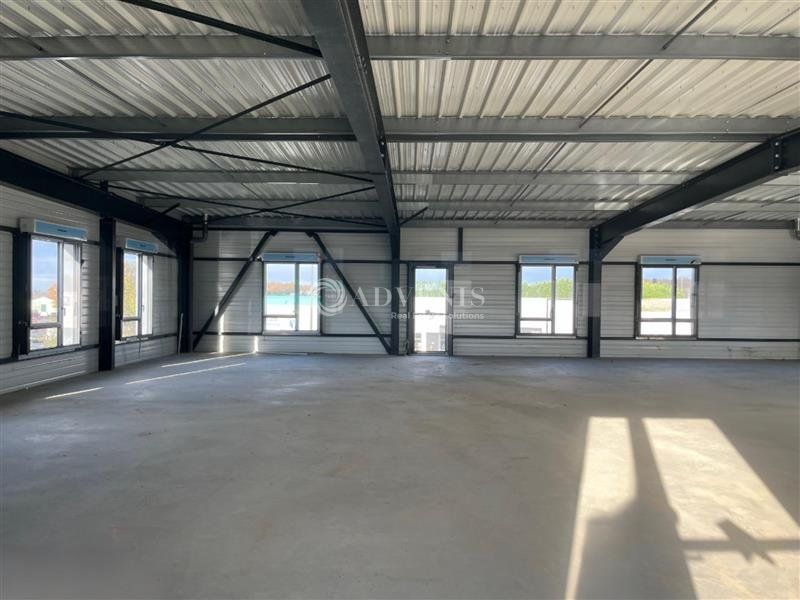 Environ 250 m² de bureaux, à louer, au Nord de tours dans un programme neuf