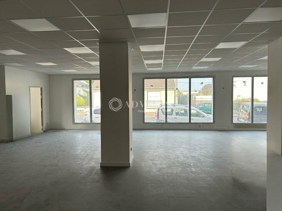 Location bureaux 177 m² non divisibles