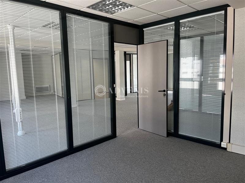 Location bureaux 137 m² non divisibles