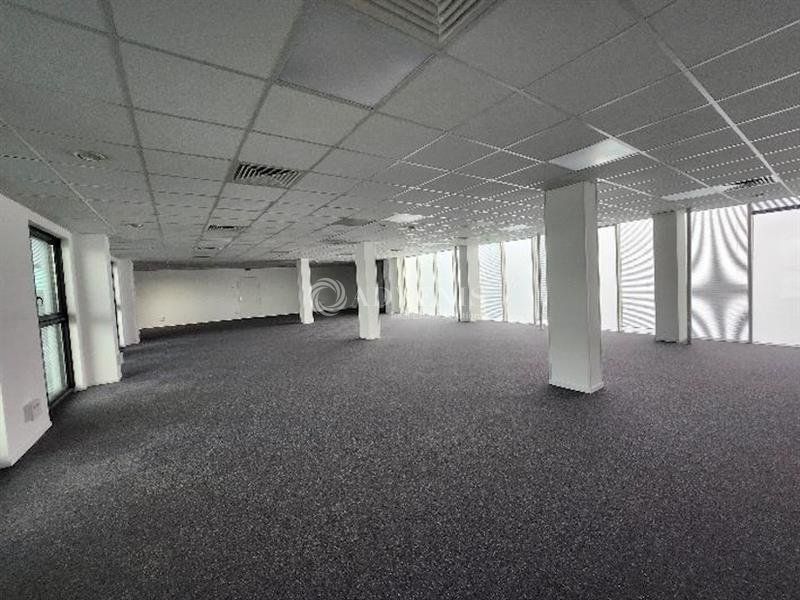 Location bureaux 715 m² divisibles à partir de 235 m²