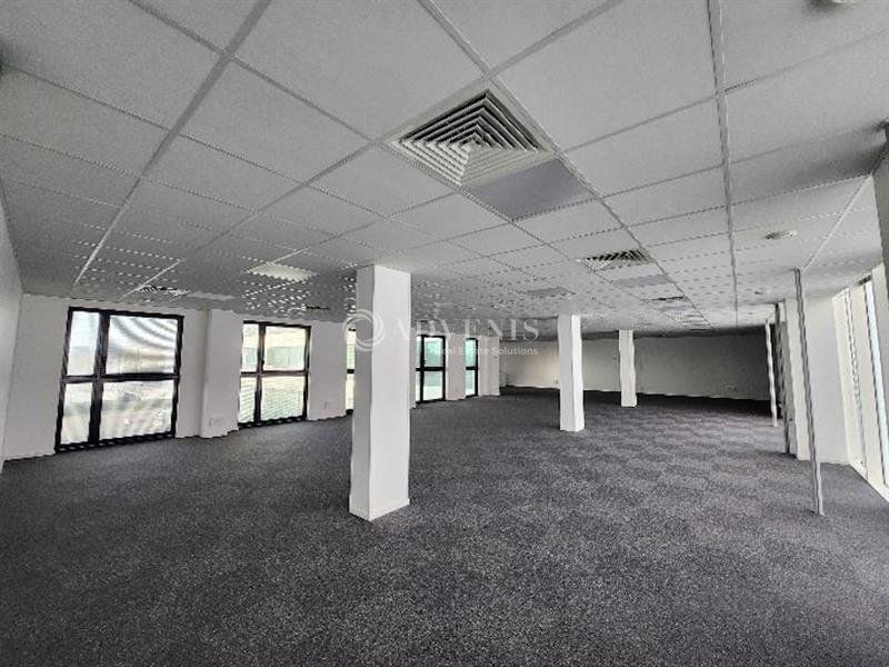 Bureaux d'environ 235 m² ou 480 m², disponibles à la location à Tours Nord