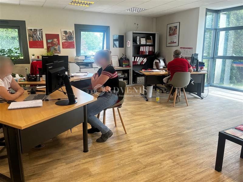 Location bureaux 283 m² divisibles à partir de 135 m²