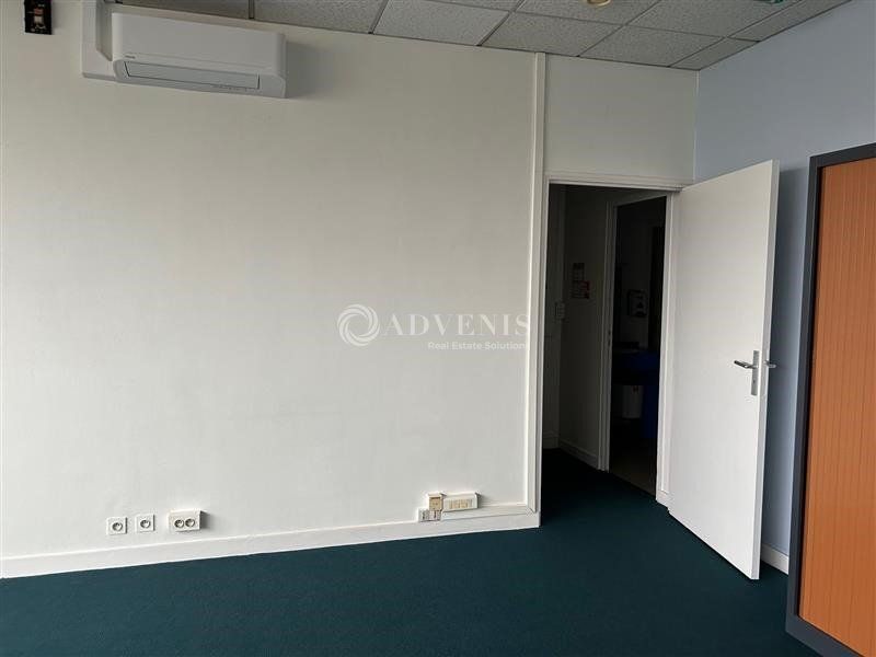 Bureaux d'environ 130 m² à louer à proximité de Tours et de l'A10