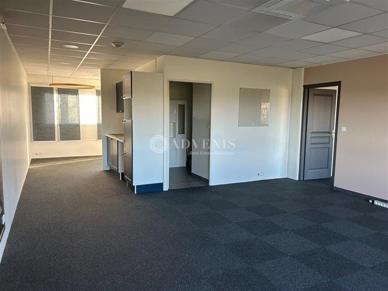 Bureaux d'environ 109 m² et 125 m², à louer à Tours Nord