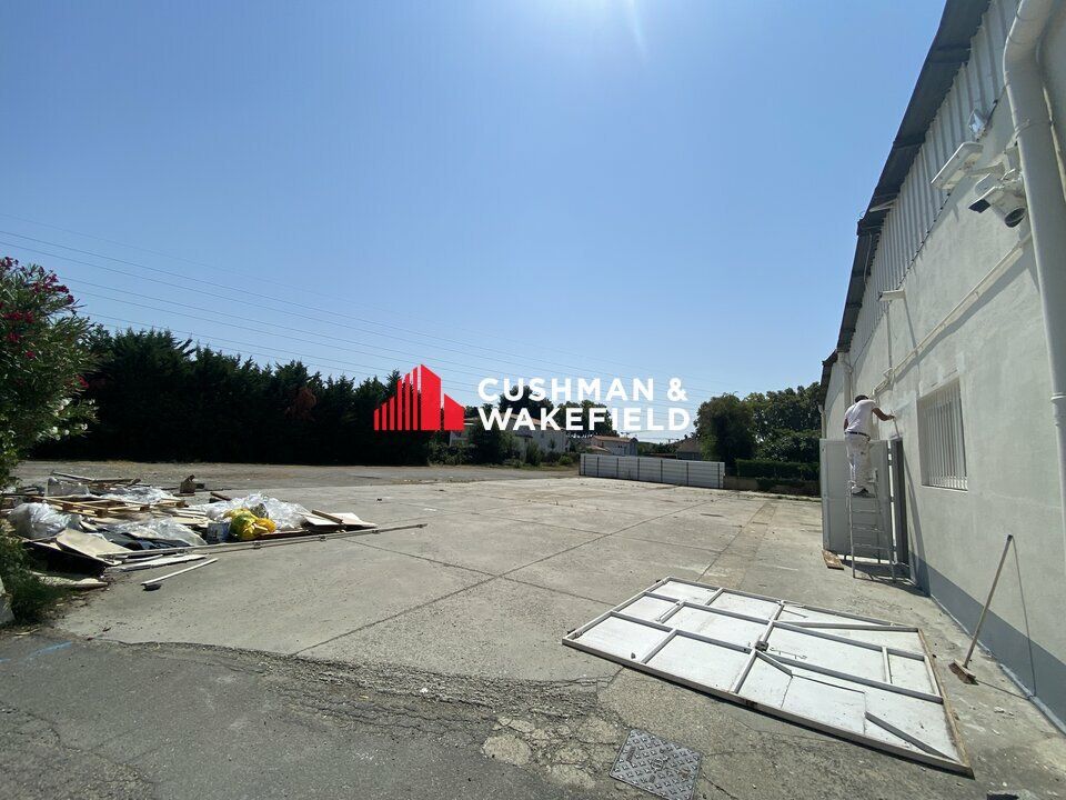 Location activité/entrepôt - 320 m²