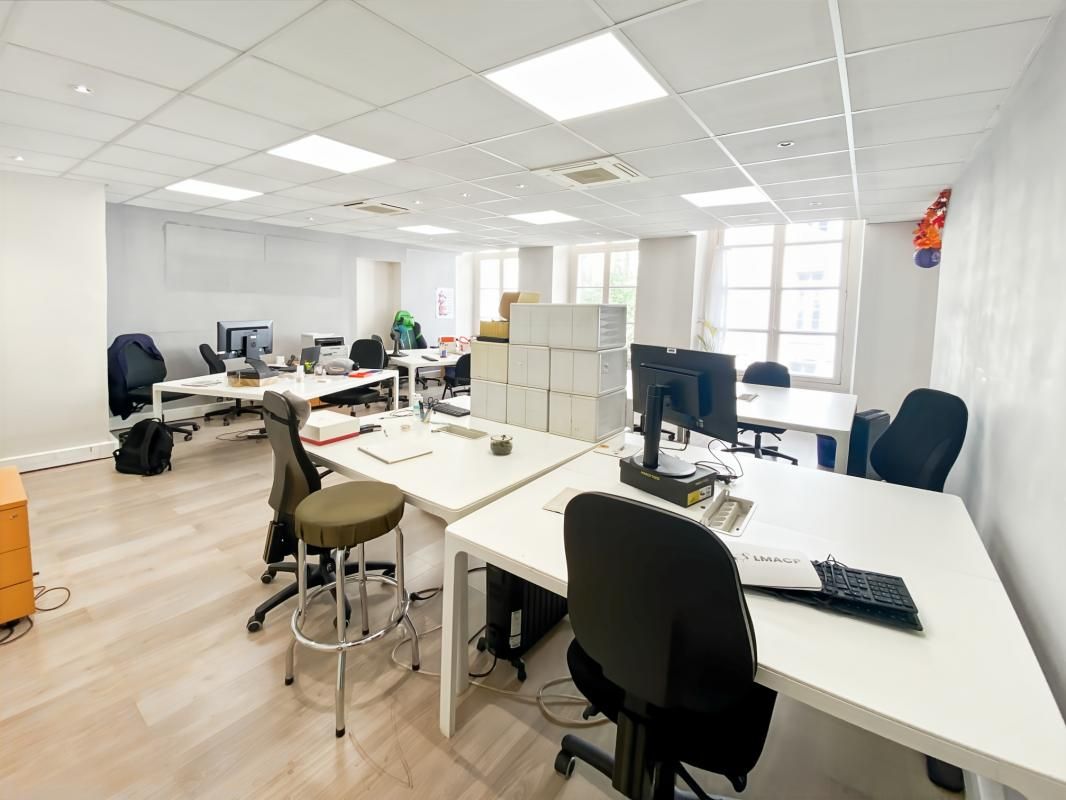Location bureaux 87 m² non divisibles