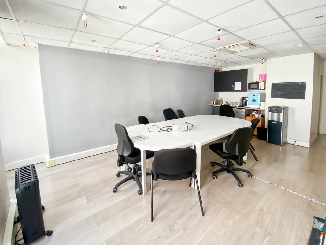 Location bureaux 87 m² non divisibles