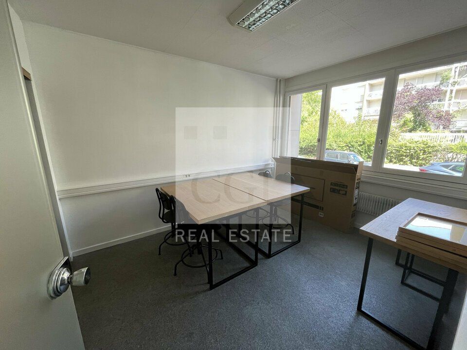 À LOUER – BUREAUX 84 m² AVEC CAVE ET PARKING – SECTEUR BROTTEAUX / PARC DE LA TÊTE D'OR