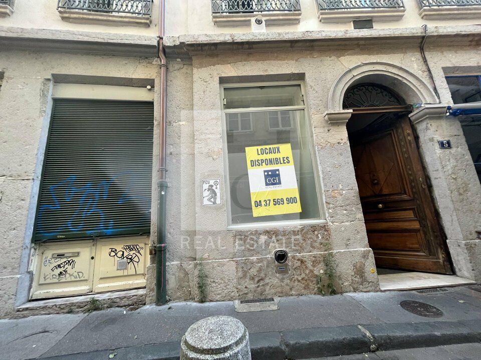 Location local commercial 163 m² non divisibles