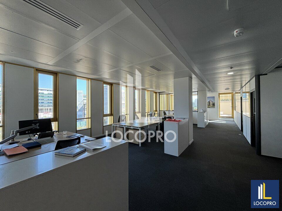 Location bureaux 169 m² non divisibles