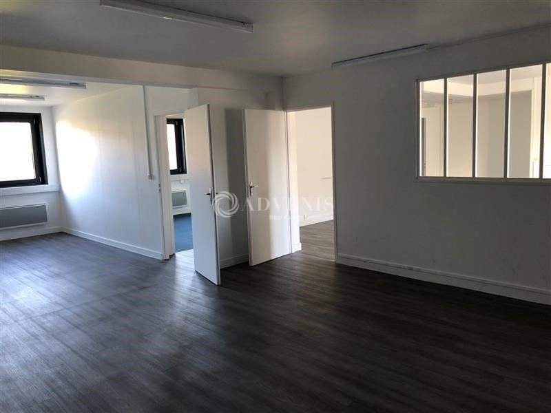 Location bureaux 353.35 m² divisibles à partir de 59 m²