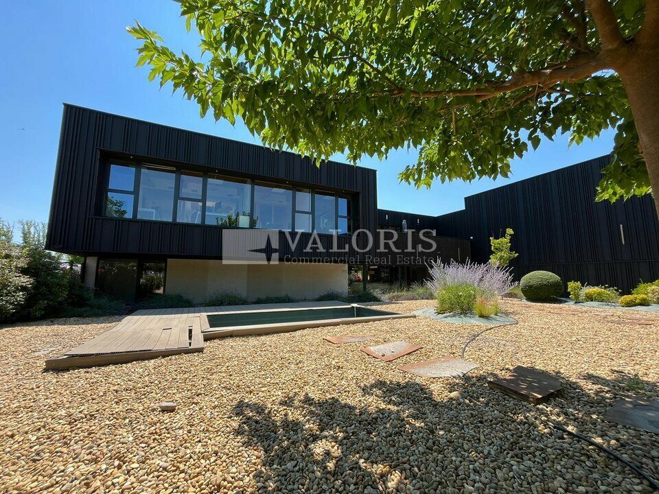 Location bureaux 320 m² non divisibles