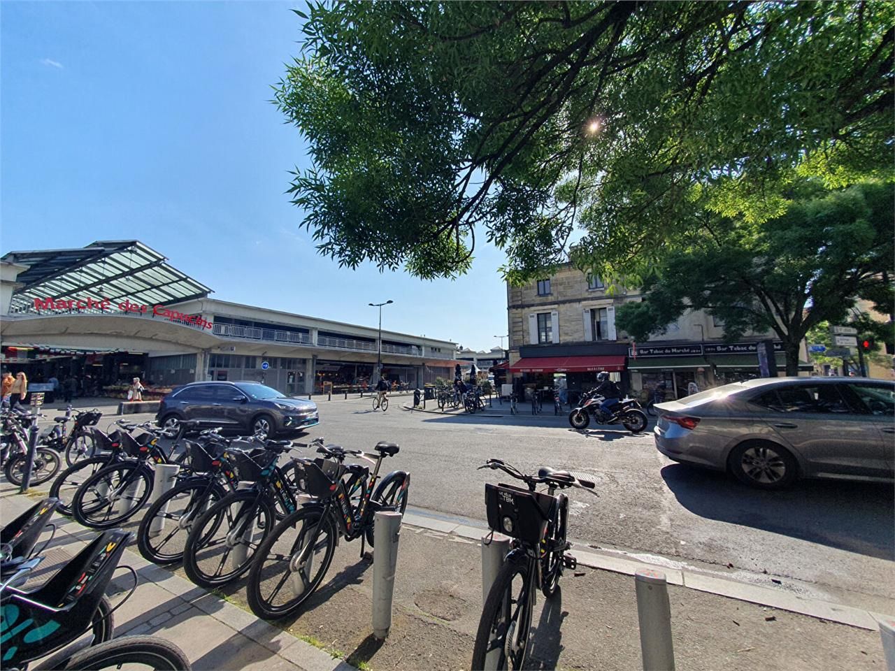 Vente local commercial 178.00 m² à BORDEAUX