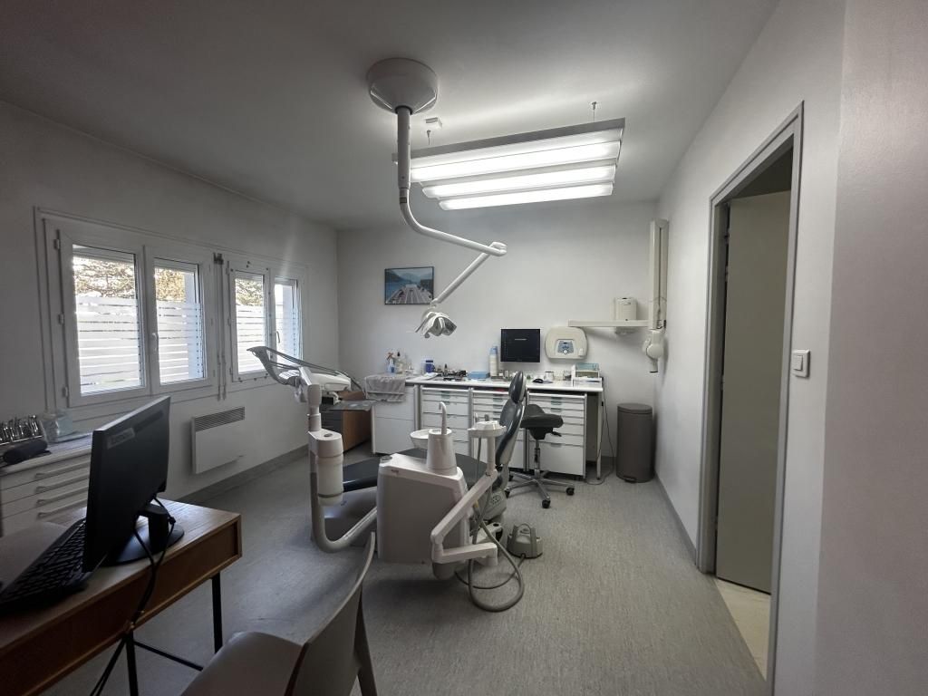 Vente bureaux 65 m² non divisibles