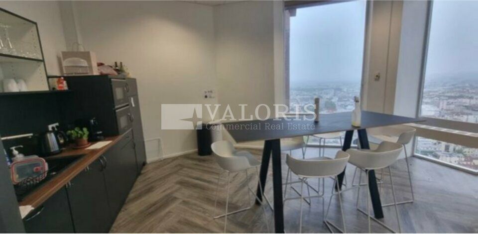 Location bureau - 217 m²