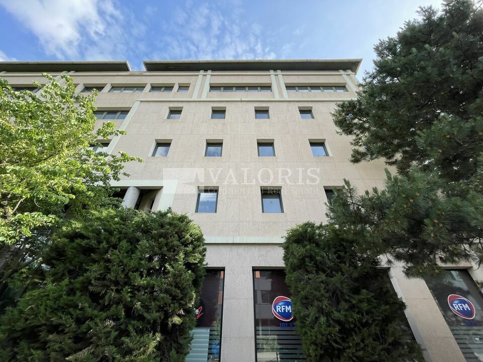 Vente bureaux 108 m² non divisibles