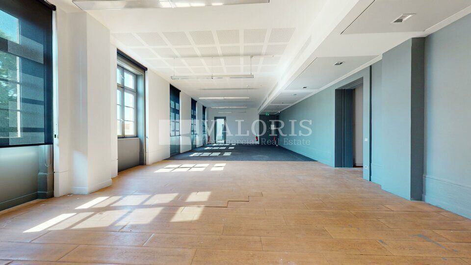 Bureaux d'exception de 611 m² en duplex, entièrement aménagés avec prestations haut de gamme — sol au choix du preneur.