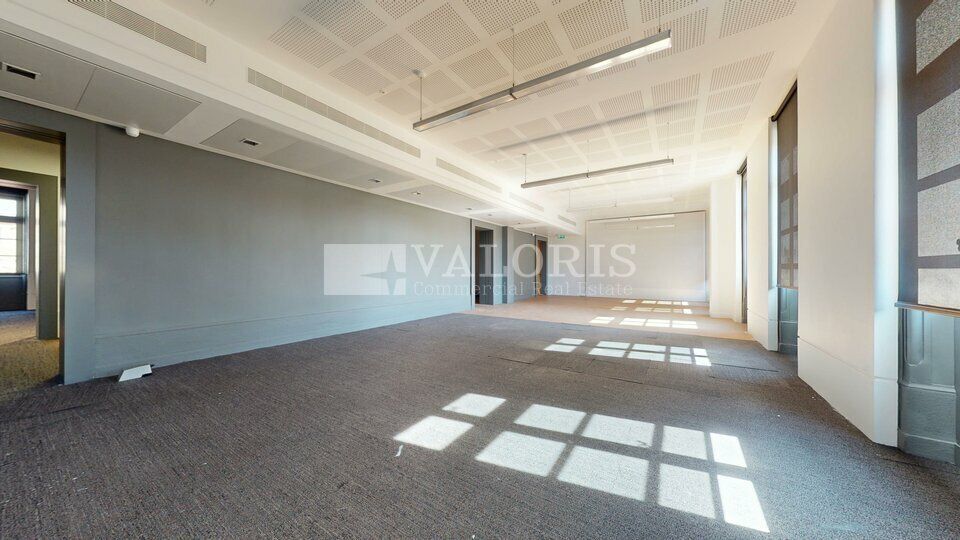 611 m² pour ce bureaux en location à Lyon 2