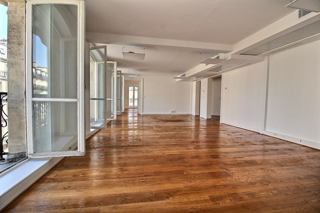 Location bureaux 1214 m² divisibles à partir de 181 m²