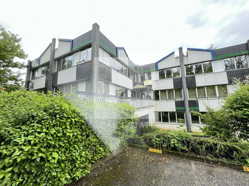 Location bureaux 76 m² non divisibles