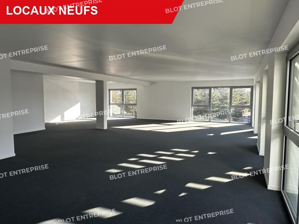 Location bureaux 135 m² non divisibles