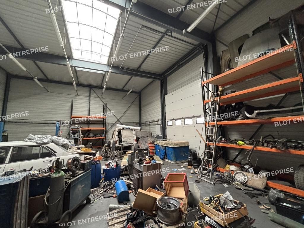 Vente entrepôts 292 m² non divisibles