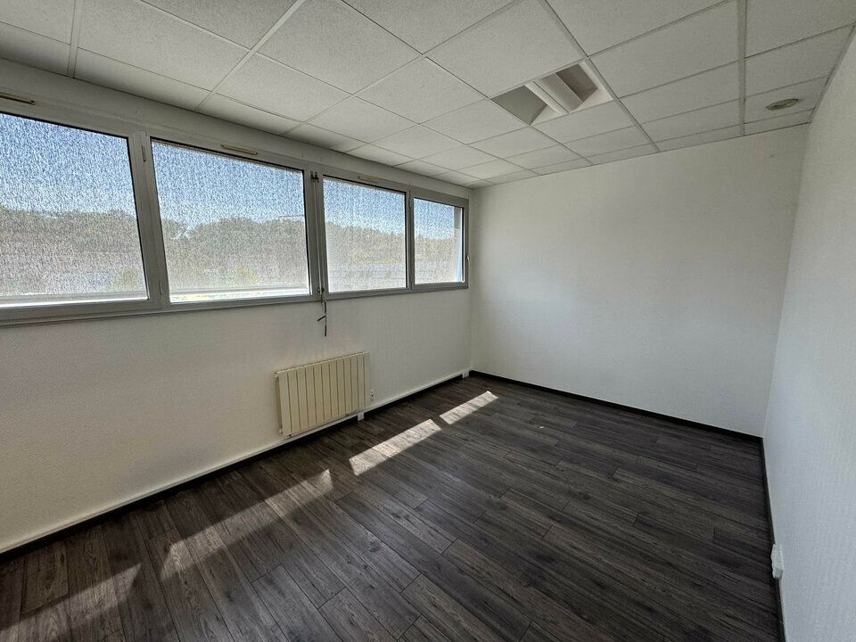 Location bureaux 20 m² non divisibles