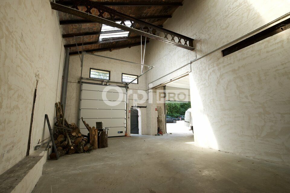 Location local d''activites 336 m² non divisibles