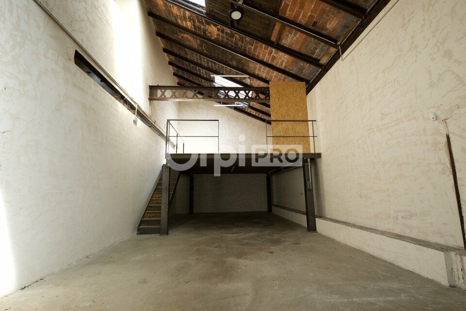 LOCAL D'ACTIVITE A LOUER - FLEURIEU SUR SAONE - IMMÉDIATEMENT