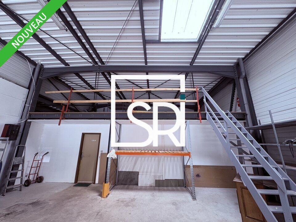 PROCHE A71 et A89 - VENTE ENTREPOT / LOCAL D'ACTIVITE + BUREAUX - ZAC DE LAYAT - 63200 RIOM