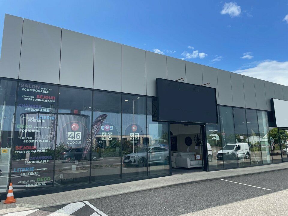 Location local commercial 603 m² non divisibles