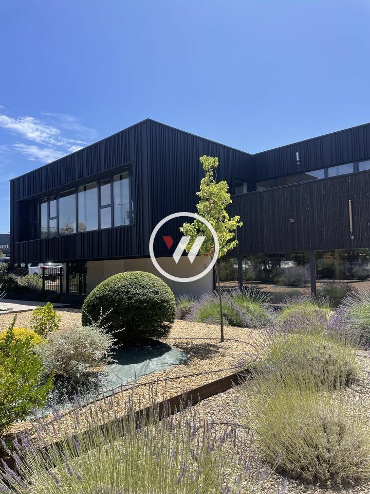 Location local d''activites 90 m² non divisibles