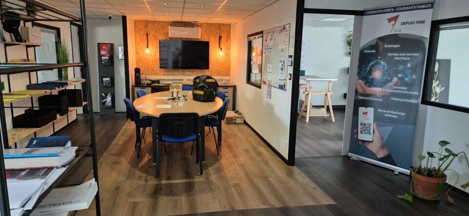 Location local d''activites 273 m² non divisibles