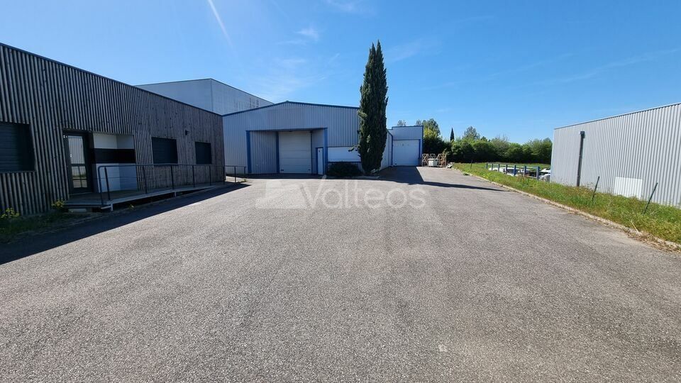 Vente local d''activites 629 m² non divisibles