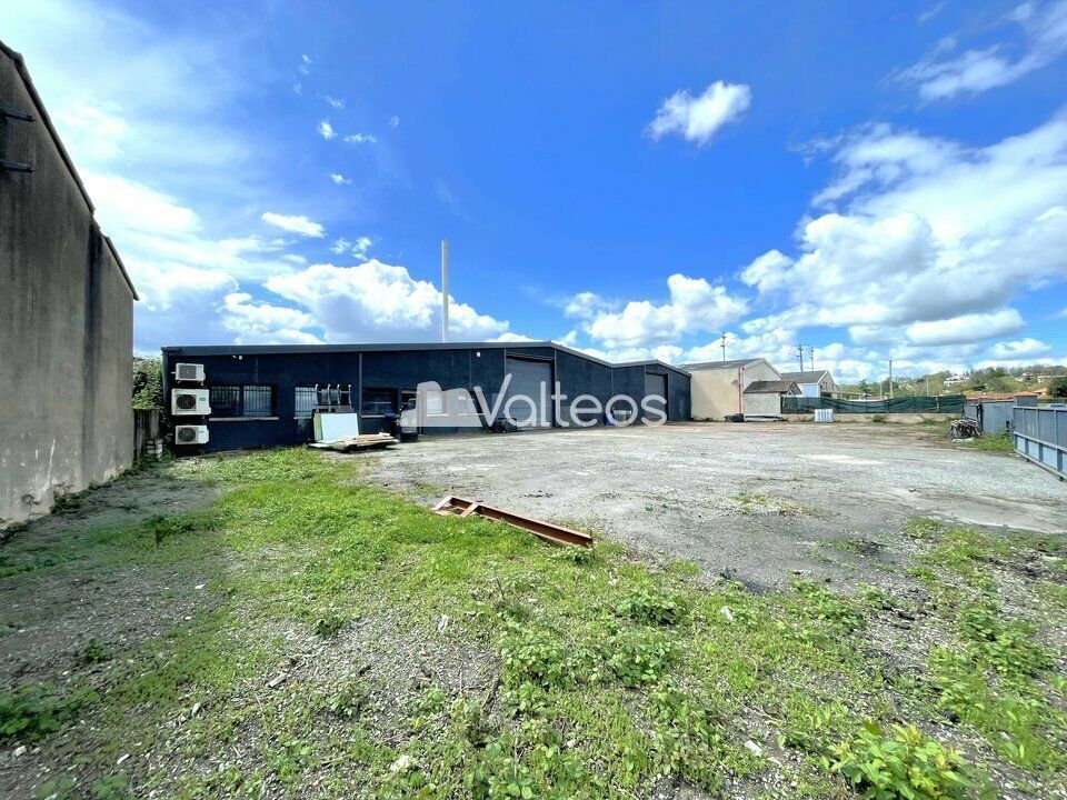 Location local d''activites 1150 m² non divisibles