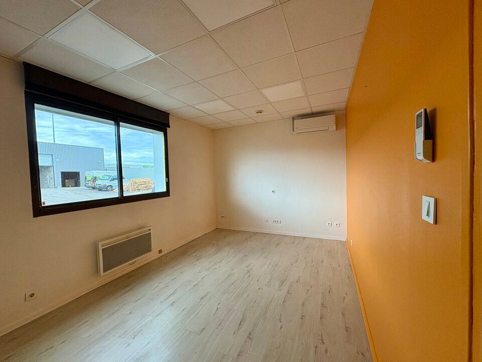 Location bureaux 165 m² non divisibles