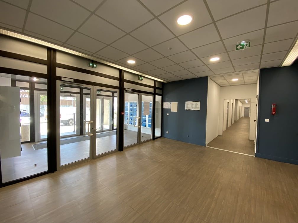 Location bureaux 100 m² divisibles à partir de 14 m²