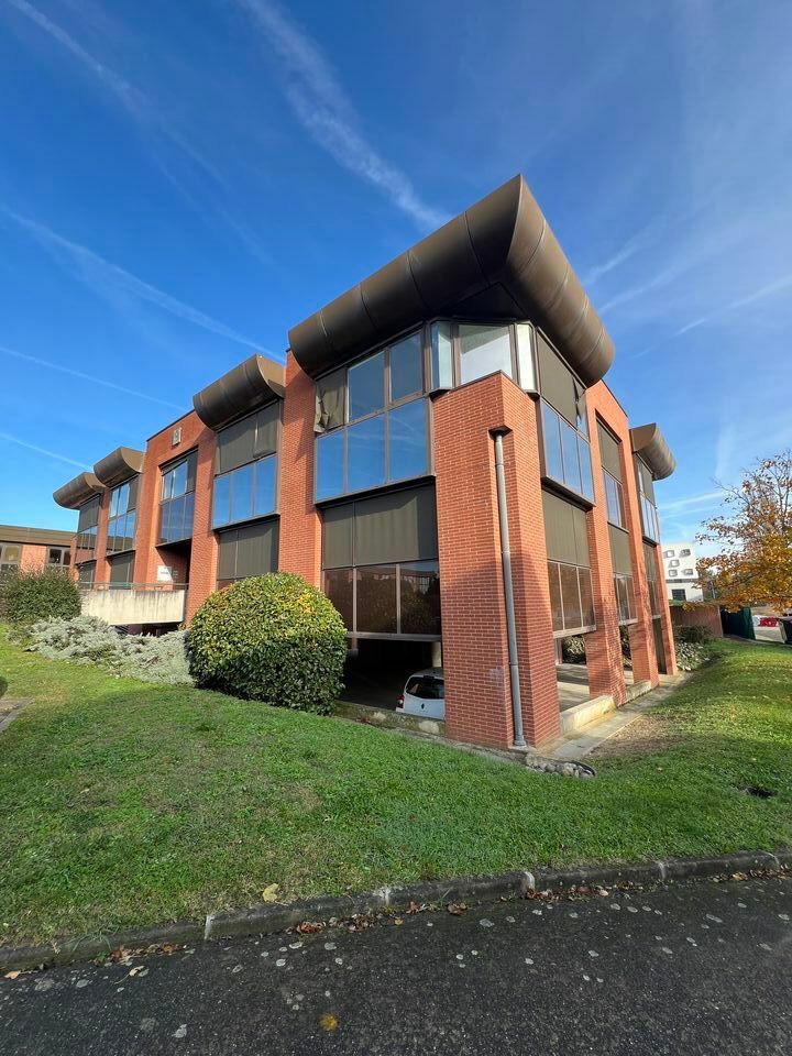 Location bureaux 720 m² non divisibles