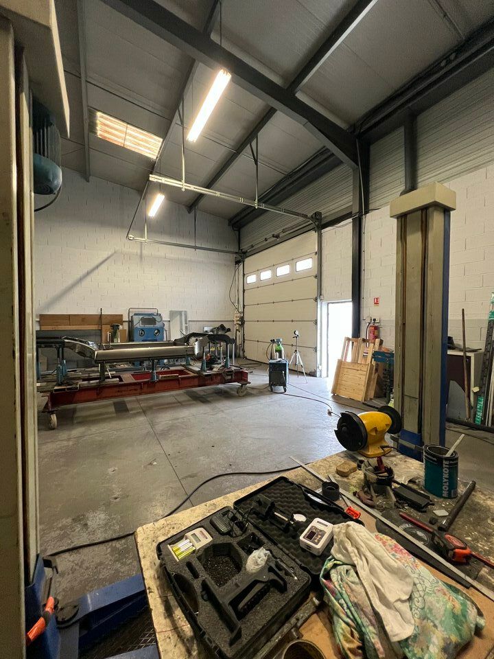 Location entrepot 400 m² non divisibles