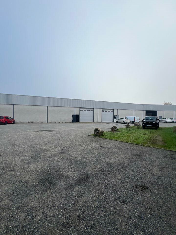SUD OUEST TOULOUSE - CUGNAUX - 400M2 ENTREPOT LOCATION.
