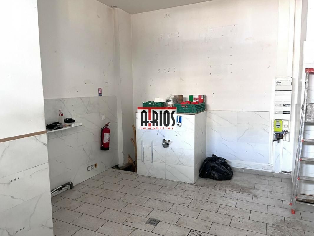 Location local commercial 50 m² non divisibles