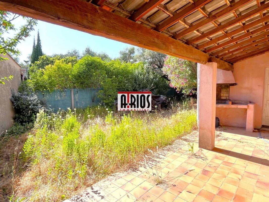 Location entrepôts 169 m² non divisibles