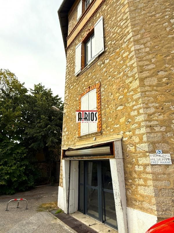 Location local commercial 420 m² non divisibles