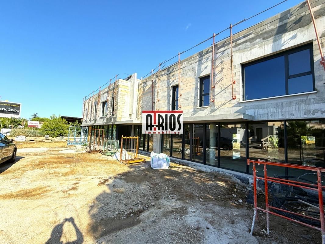 Location bureaux 100 m² non divisibles