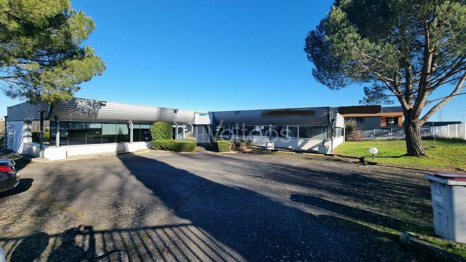 Vente local d''activites 697 m² non divisibles
