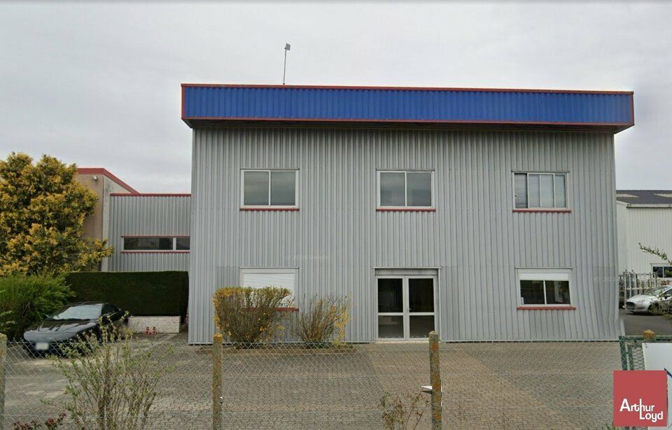 Vente local d''activites 685 m² non divisibles