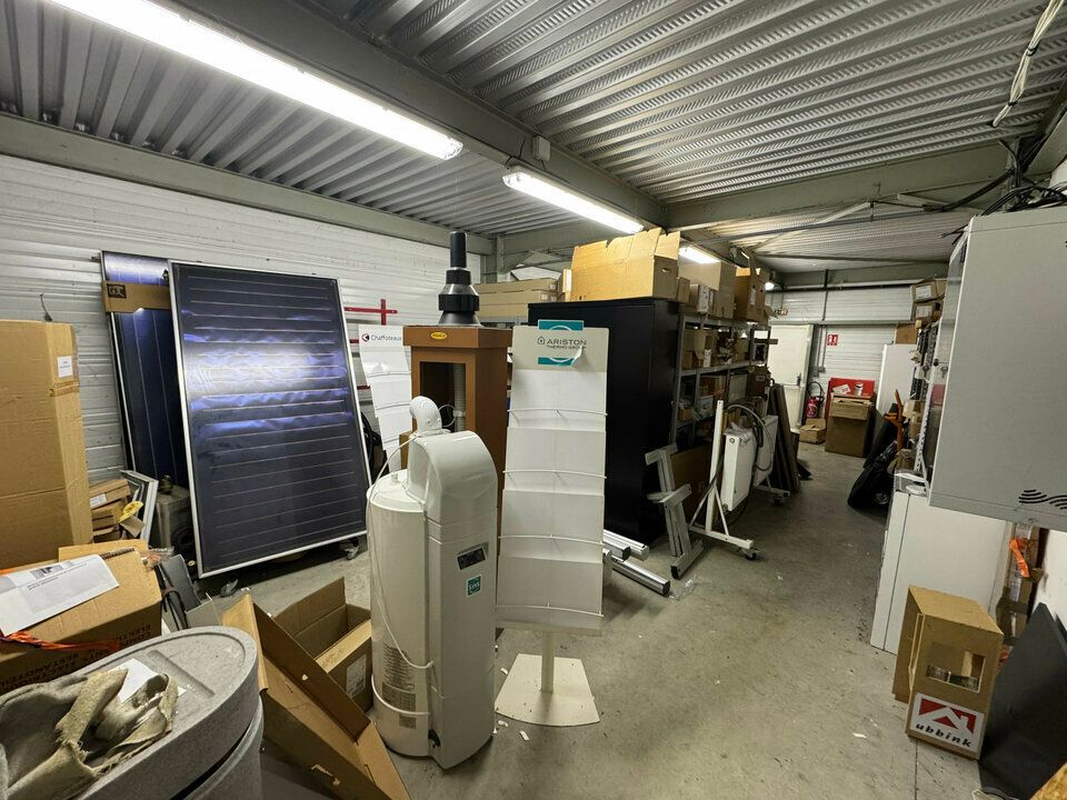 METROPOLE NORD BUREAUX A LOUER 380 M² PARKINGS